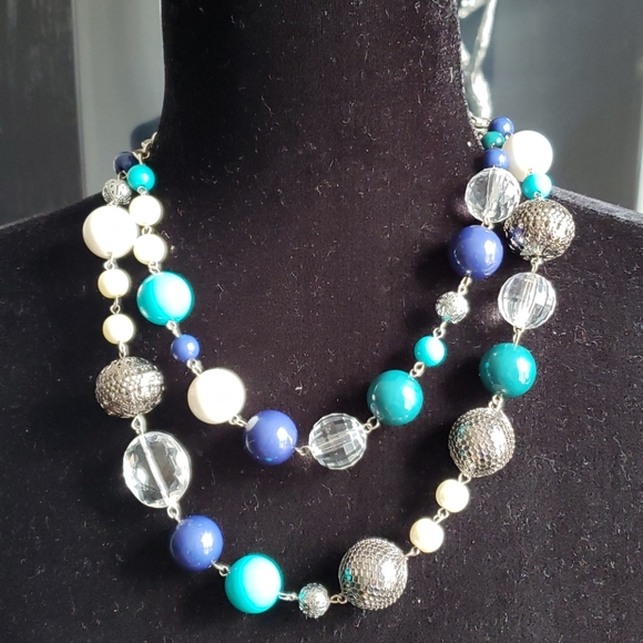 Necklace - Picture 1 of 4